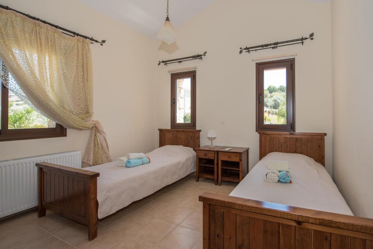 Stephanie Villa Simou Exterior photo